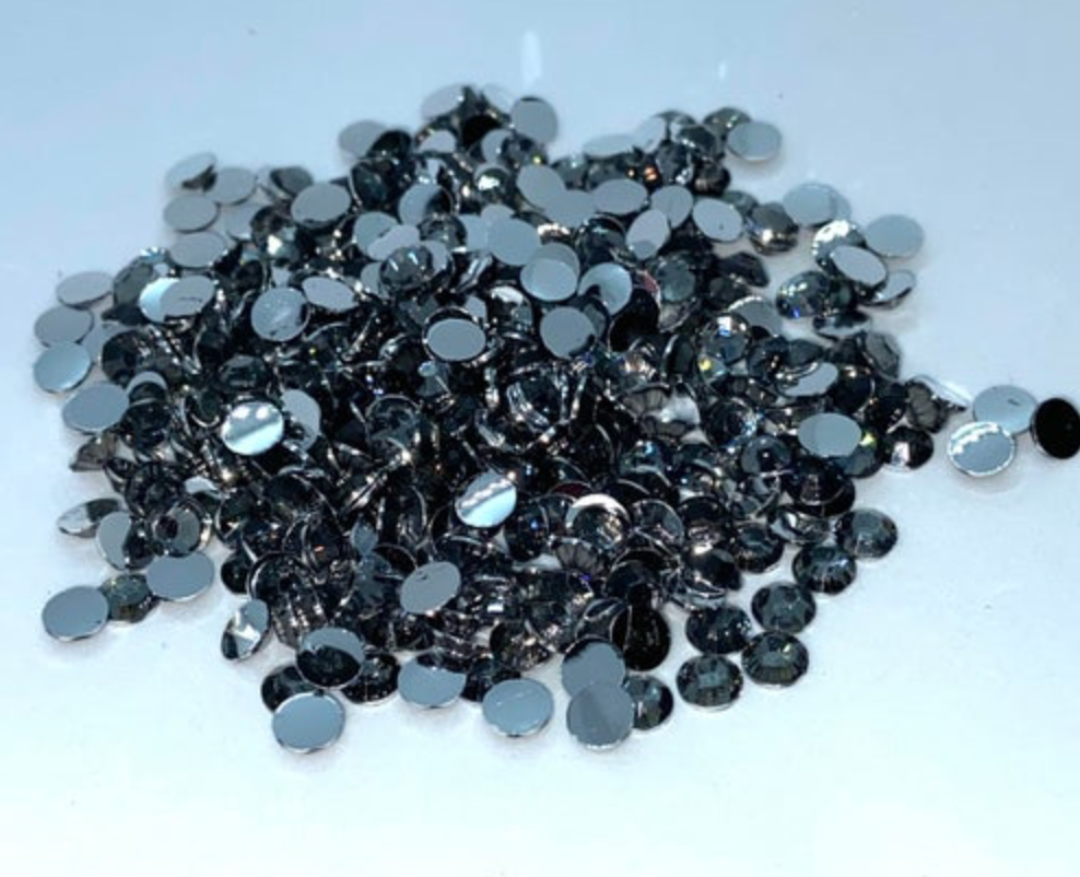 Gray Resin Round Flat Back Rhinestones